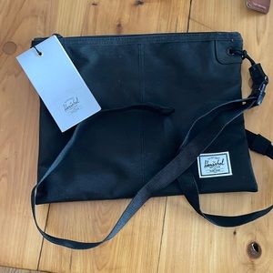Herschel Black zip pouch